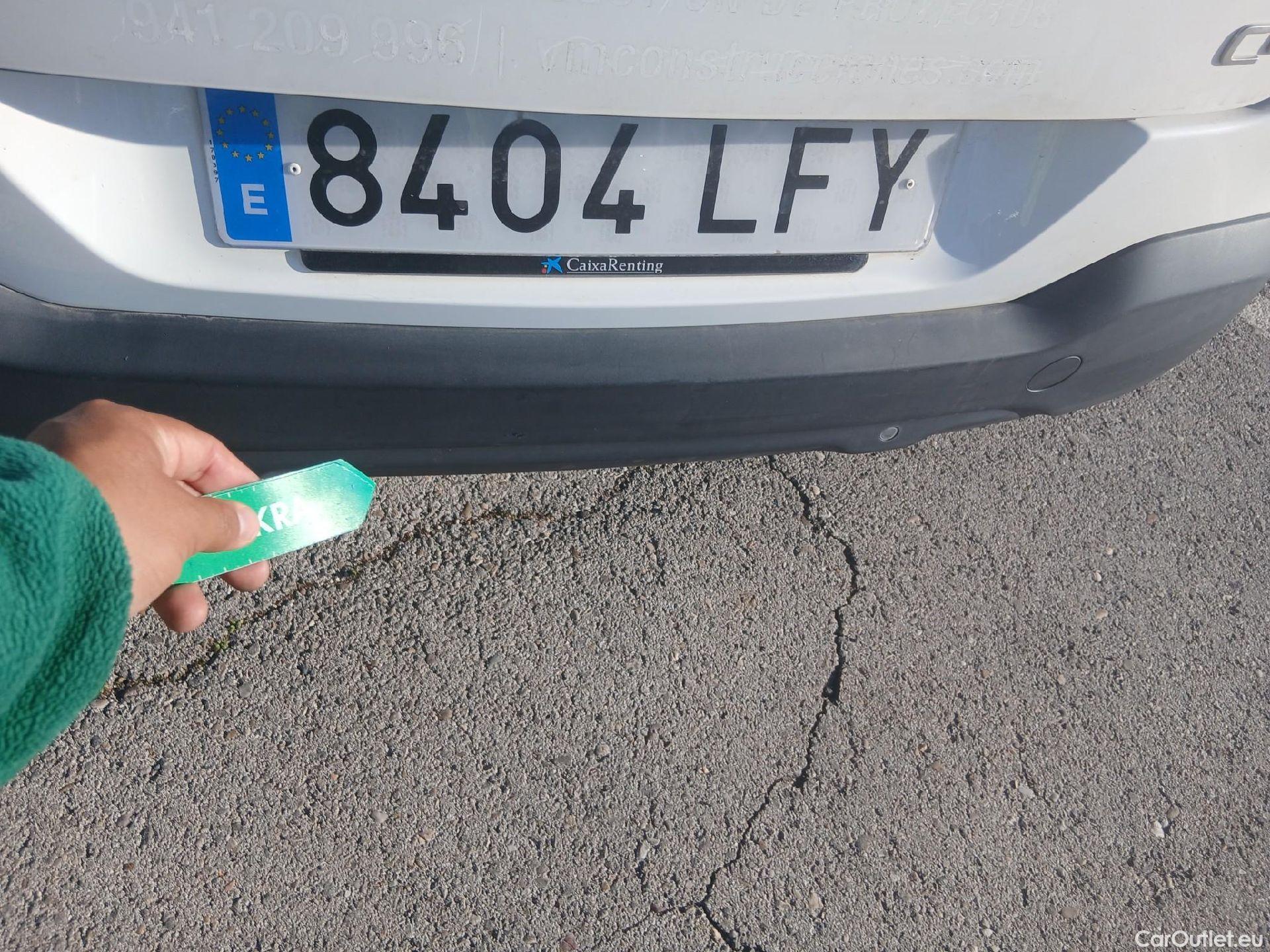  Citroen  C4 Cactus CITROEN  / 2018 / 5P / berlina con portón BlueHDi 100 S&S Feel #31