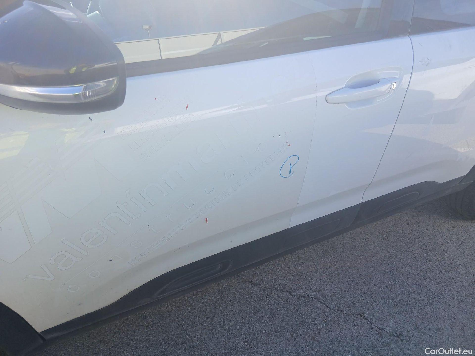  Citroen  C4 Cactus CITROEN  / 2018 / 5P / berlina con portón BlueHDi 100 S&S Feel #20