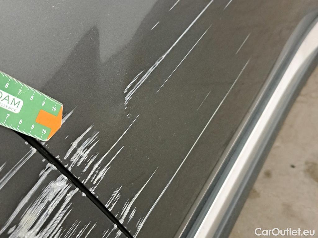  Peugeot  3008 PEUGEOT  Hybrid / 2020 / 5P / todoterreno 225 e-EAT8 Allure (AC2) #10