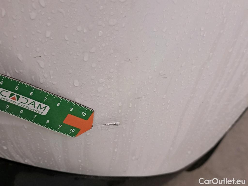  Peugeot  3008 PEUGEOT  / 2020 / 5P / todoterreno 1.2 PureTech 96KW S&S Active Pack EAT8 #25