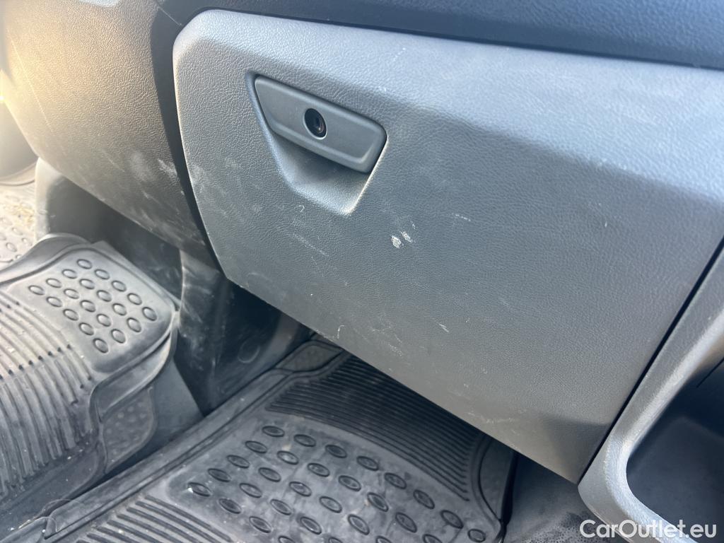  Ford  Transit FORD  / 2013 / 4P / furgón 350 96kW L3H2 Van Trend Delantera #34