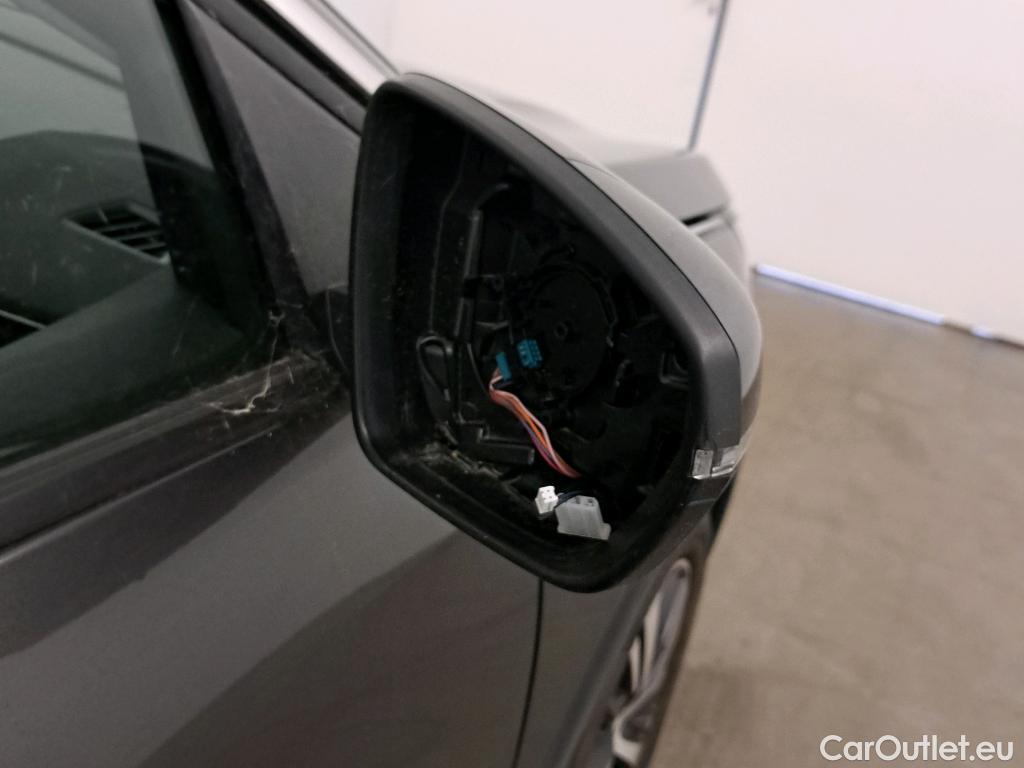  Peugeot  3008 PEUGEOT  Hybrid / 2020 / 5P / todoterreno 225 e-EAT8 Allure (AC2) #23