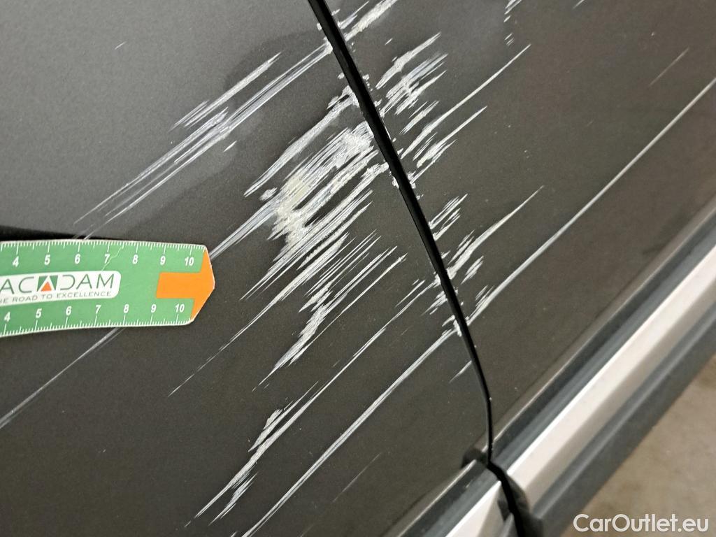  Peugeot  3008 PEUGEOT  Hybrid / 2020 / 5P / todoterreno 225 e-EAT8 Allure (AC2) #12