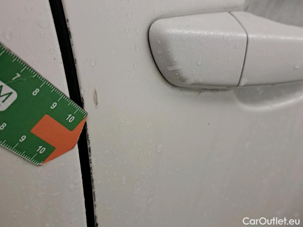  Peugeot  3008 PEUGEOT  / 2020 / 5P / todoterreno 1.2 PureTech 96KW S&S Active Pack EAT8 #6