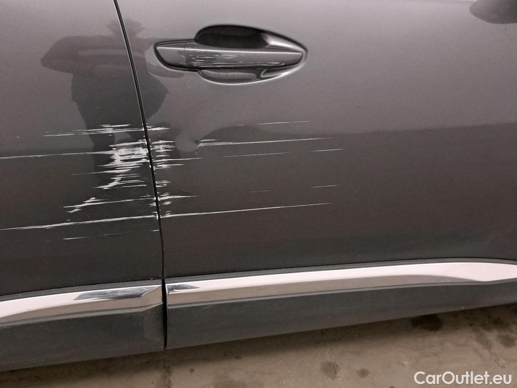  Peugeot  3008 PEUGEOT  Hybrid / 2020 / 5P / todoterreno 225 e-EAT8 Allure (AC2) #9