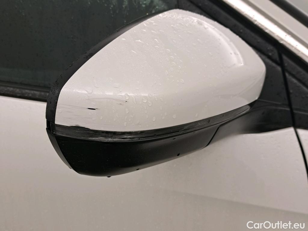  Peugeot  3008 PEUGEOT  / 2020 / 5P / todoterreno 1.2 PureTech 96KW S&S Active Pack EAT8 #3