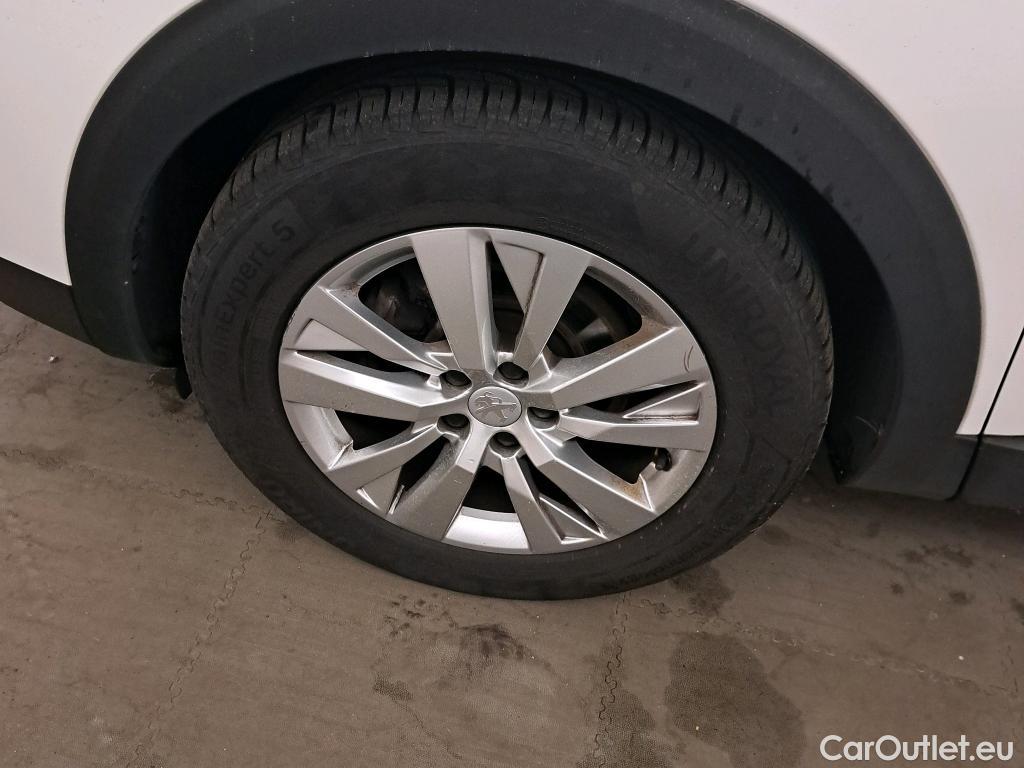  Peugeot  3008 PEUGEOT  / 2020 / 5P / todoterreno 1.2 PureTech 96KW S&S Active Pack EAT8 #18