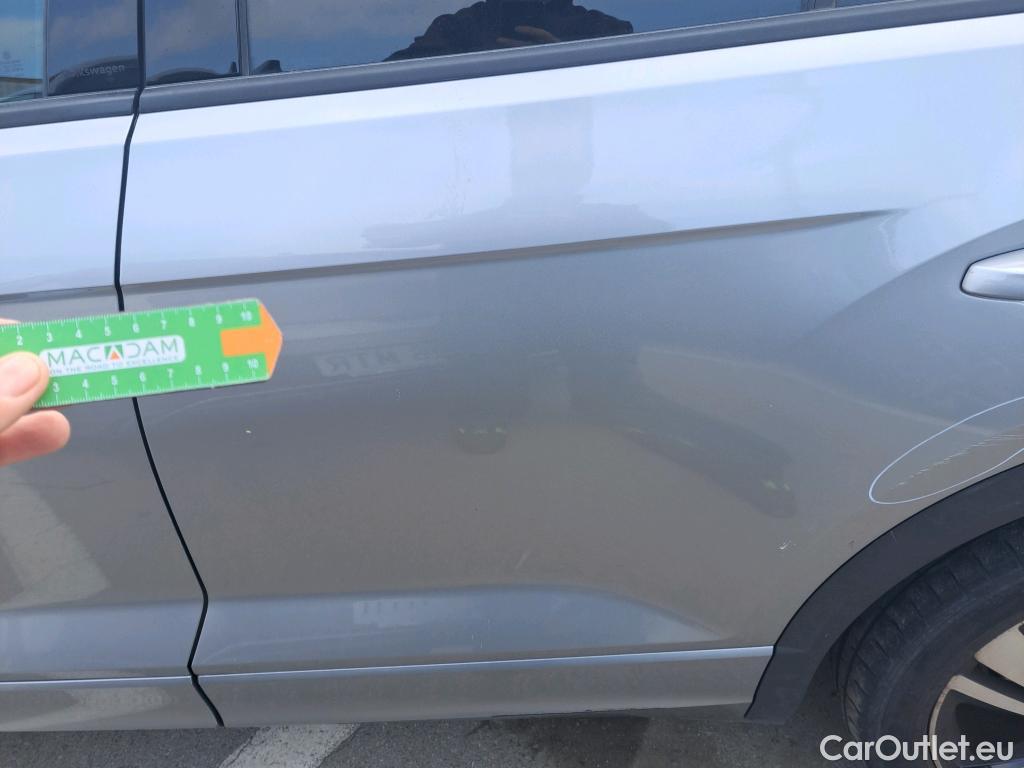  Volkswagen  T-ROC VOLKSWAGEN  / 2021 / 5P / todoterreno R-Line 1.5 TSI 110kW (150CV) DSG #35