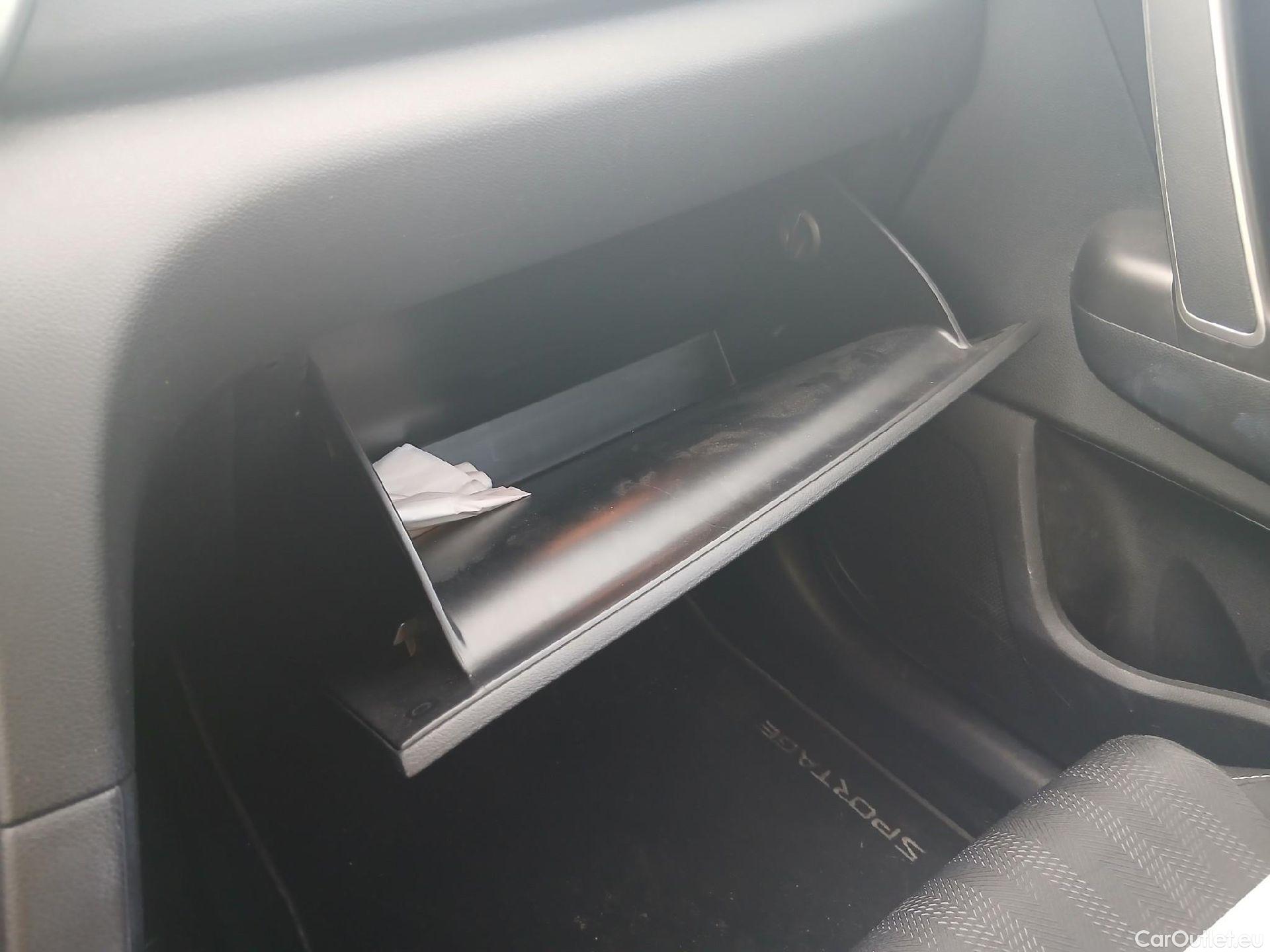  KIA  Sportage KIA  / 2018 / 5P / todoterreno 1.6 MHEV Business DCT 100kW (136CV) 4X2 #1