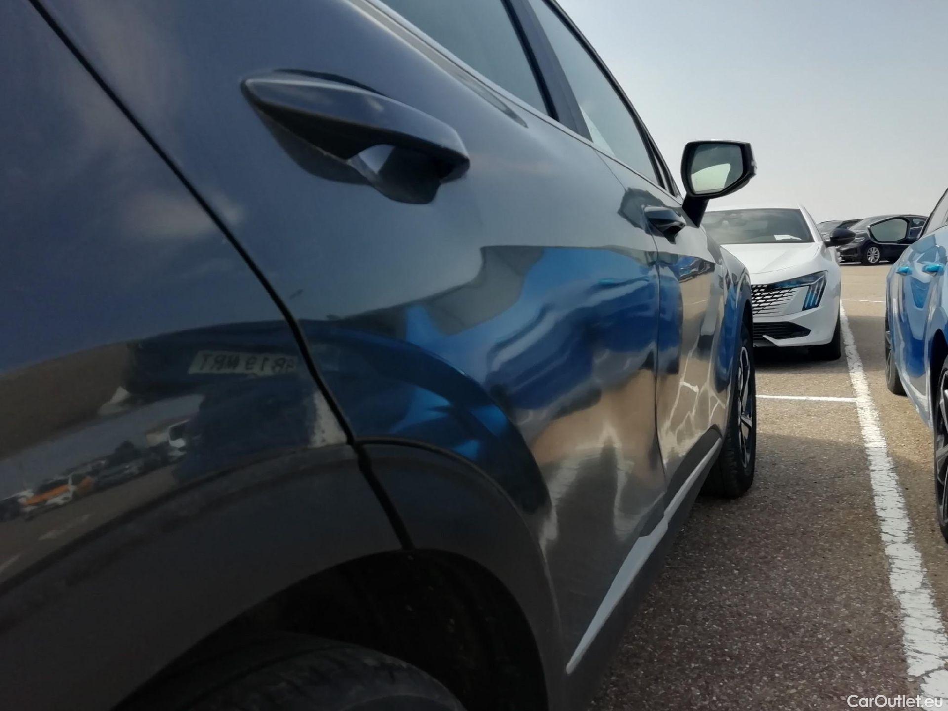  KIA  Sportage KIA  / 2022 / 5P / todoterreno 1.6 CRDi MHEV 100kW (136CV) Drive 4X2 #31