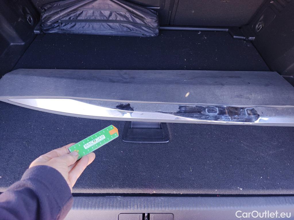  Peugeot  3008 PEUGEOT  / 2020 / 5P / todoterreno 1.5 BlueHDi 96kW S&S Allure Pack EAT8 #5