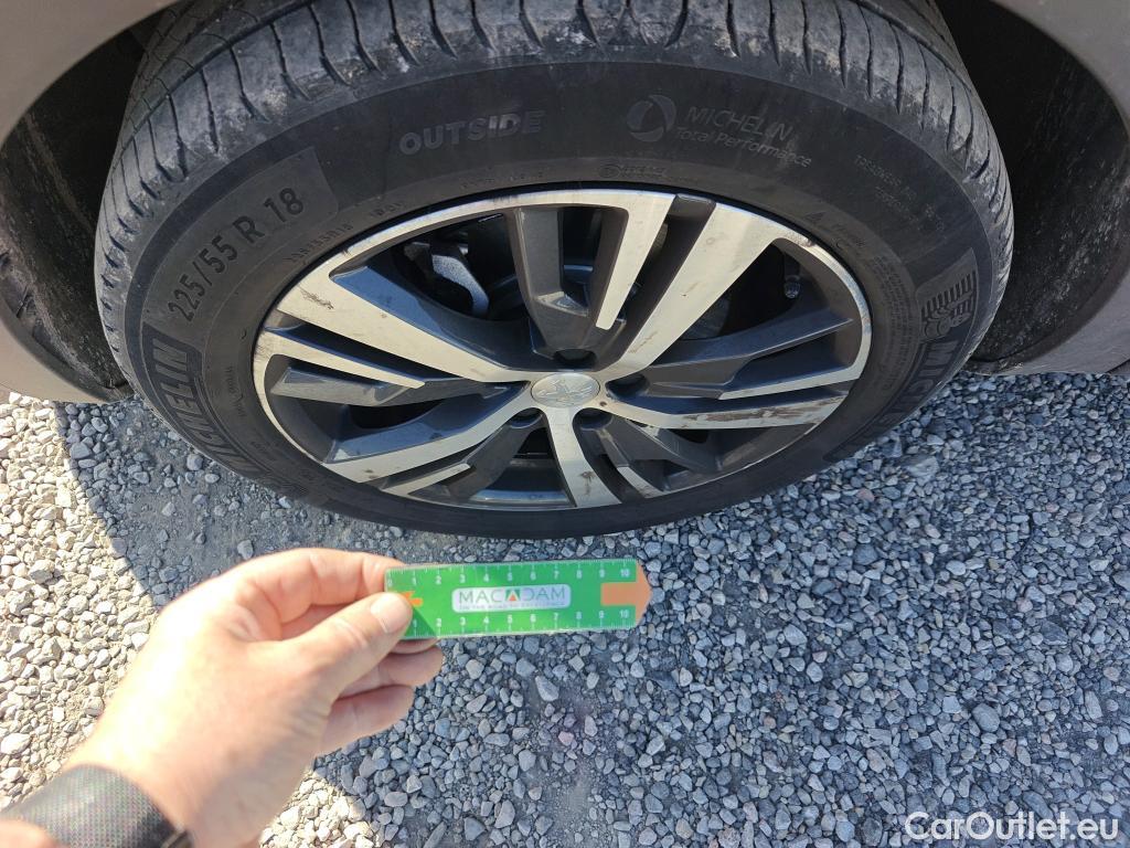  Peugeot  3008 PEUGEOT  / 2020 / 5P / todoterreno 1.5 BlueHDi 96kW S&S Allure Pack EAT8 #6