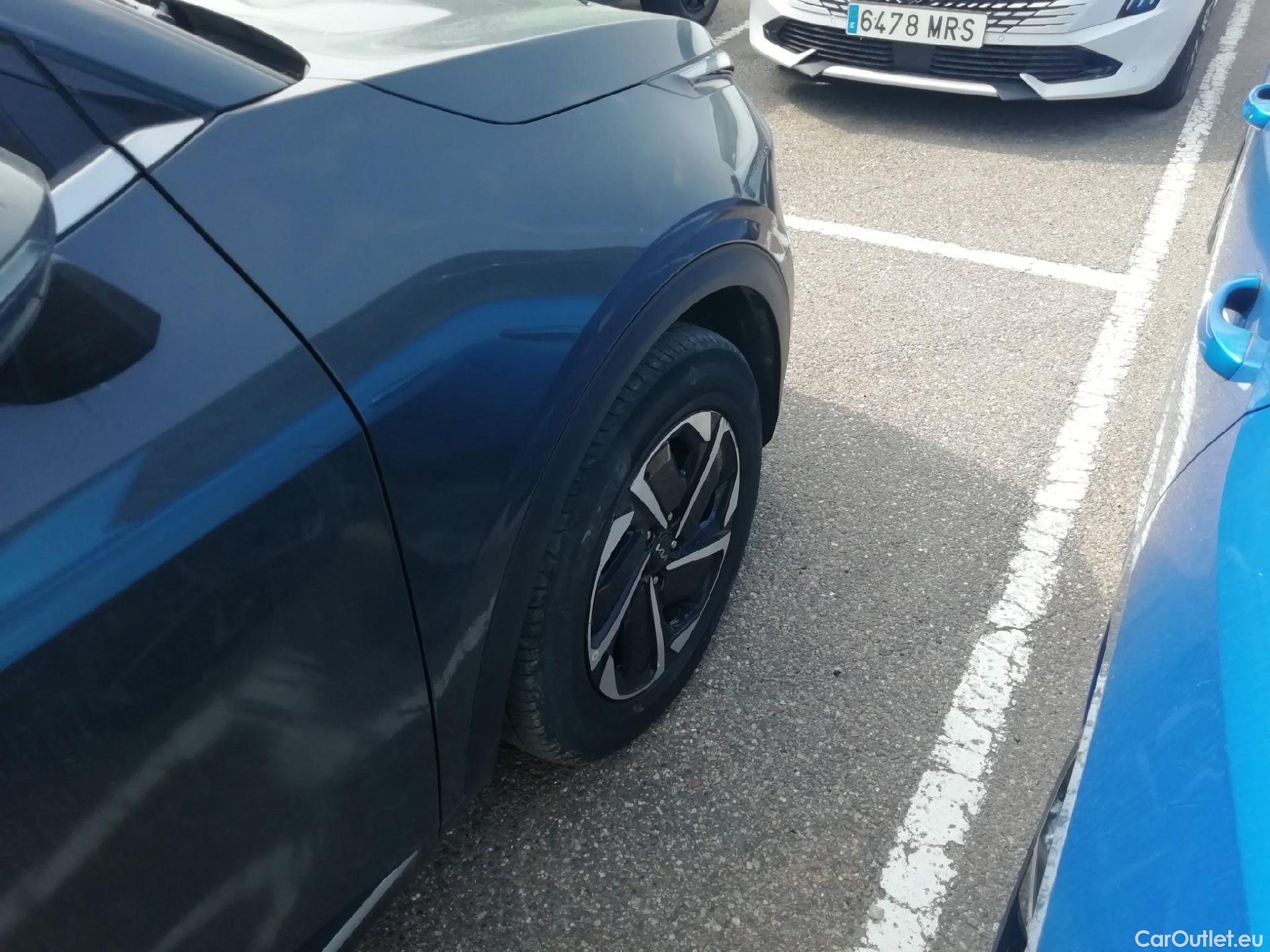  KIA  Sportage KIA  / 2022 / 5P / todoterreno 1.6 CRDi MHEV 100kW (136CV) Drive 4X2 #38