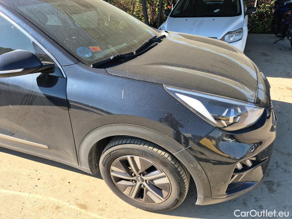  KIA  Niro KIA  1.6 GDi PHEV 104kW (141CV) Drive #10