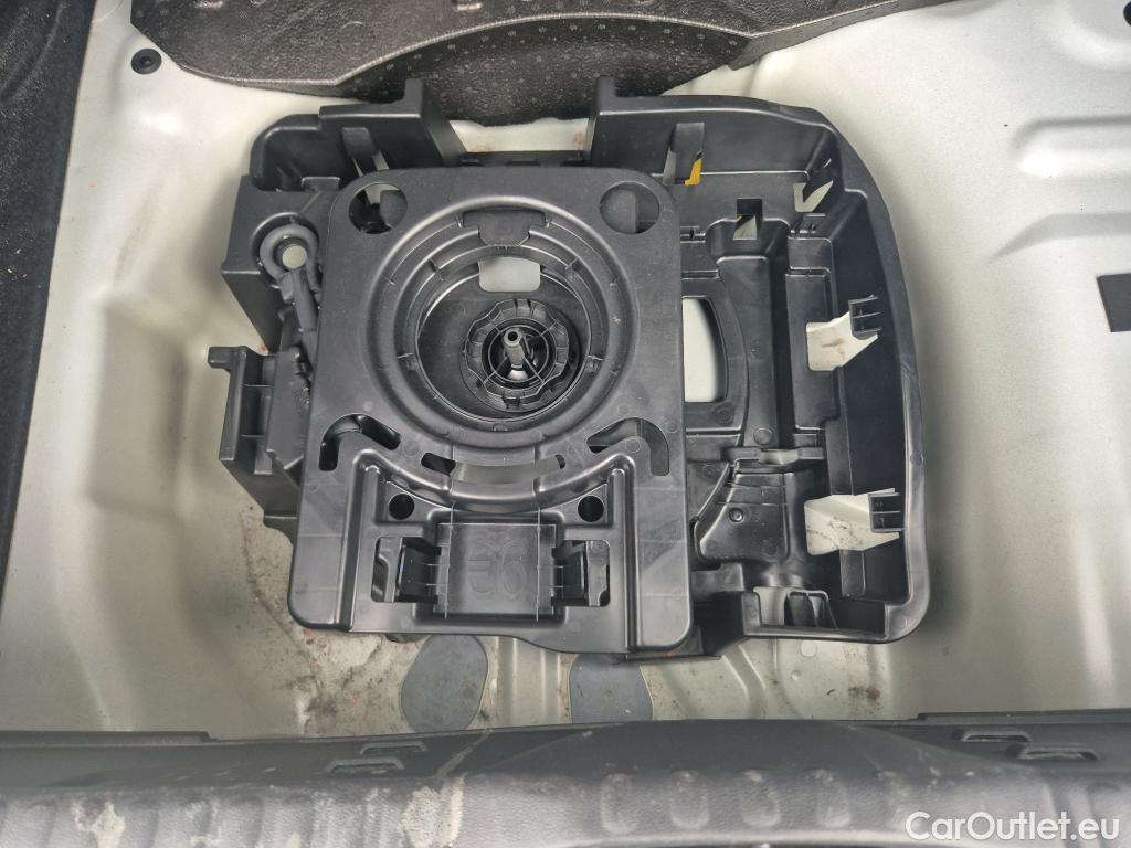  Citroen  C3 CITROEN  / 2020 / 5P / berlina con portón BlueHDi 75KW (100CV) S&S Live Pack #10