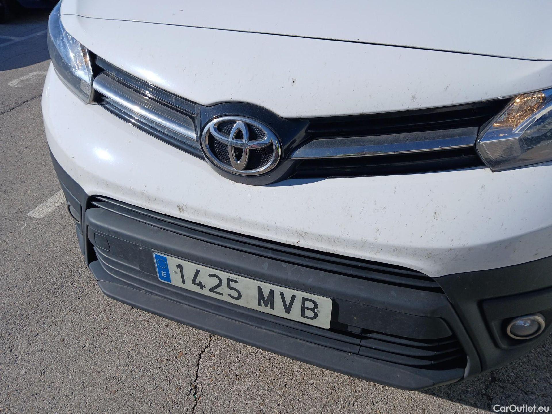  Toyota  Proace TOYOTA  / 2020 / 4P / furgón 1.5D 120CV GX Plus 1PL 2PT L1 #2