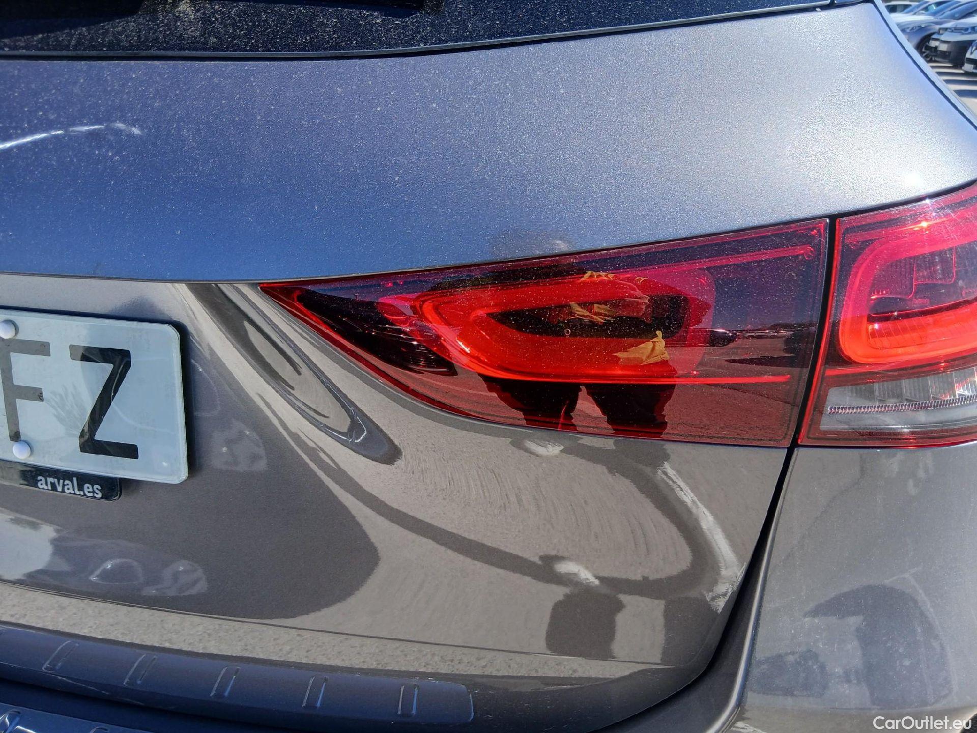  Mercedes  GLA Clase   250 4Matic (247.747)AMG AMG Line 225CV AT8 E6d #13