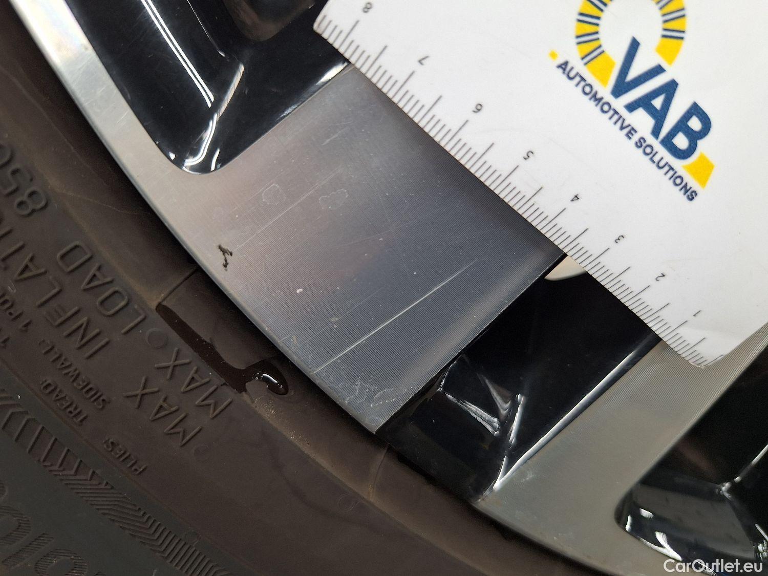  Peugeot  3008 Peugeot,  FL'20 PHEV, Peugeot  Hybrid 225 e-Auto8 GT 5d #41