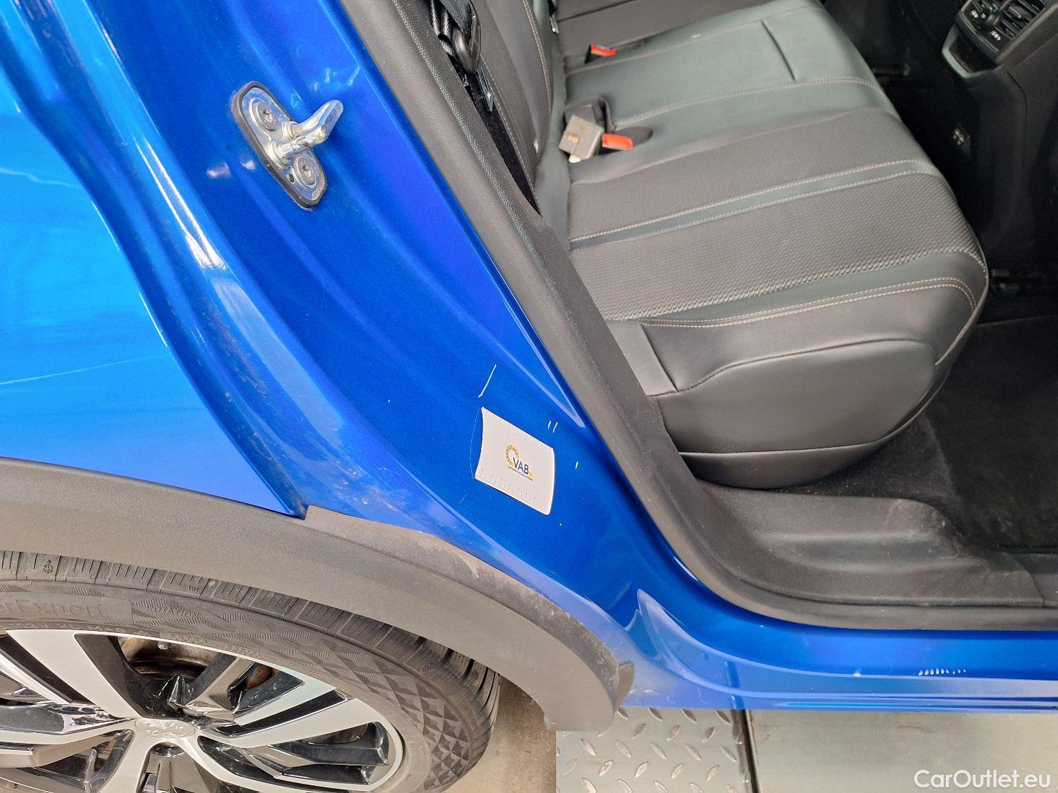  Peugeot  3008 Peugeot,  FL'20 PHEV, Peugeot  Hybrid 225 e-Auto8 GT 5d #33