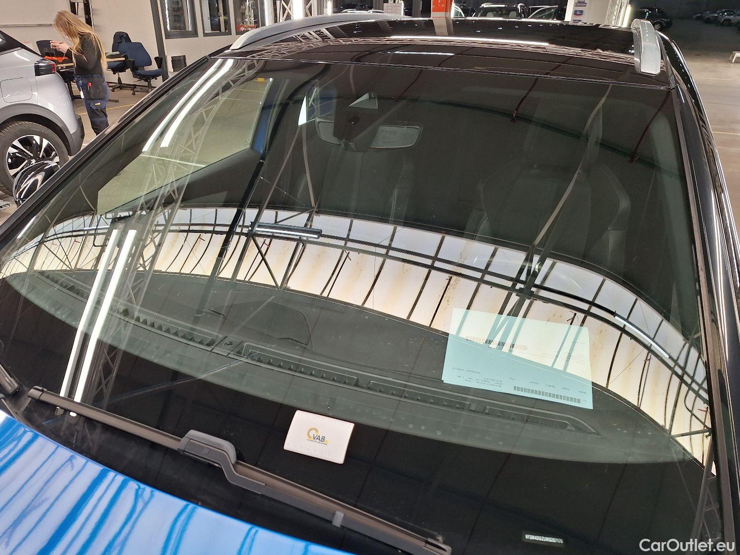  Peugeot  3008 Peugeot,  FL'20 PHEV, Peugeot  Hybrid 225 e-Auto8 GT 5d #11