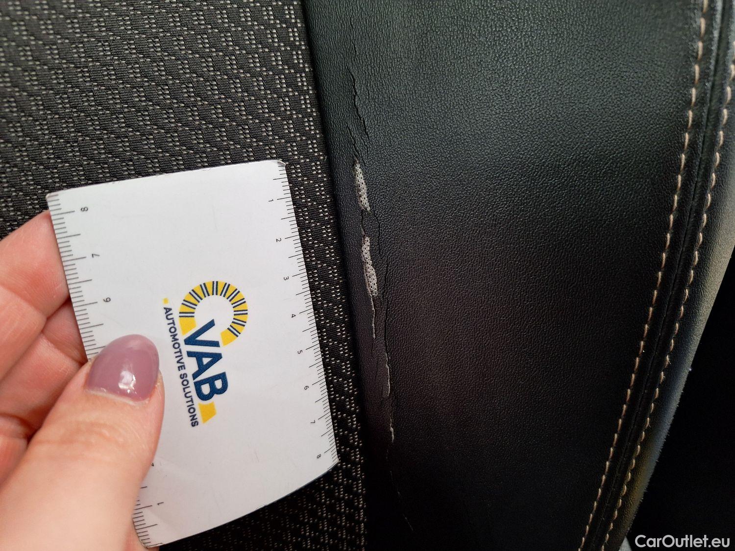  Peugeot  3008 Peugeot,  FL'20 PHEV, Peugeot  Hybrid 225 e-Auto8 GT 5d #18