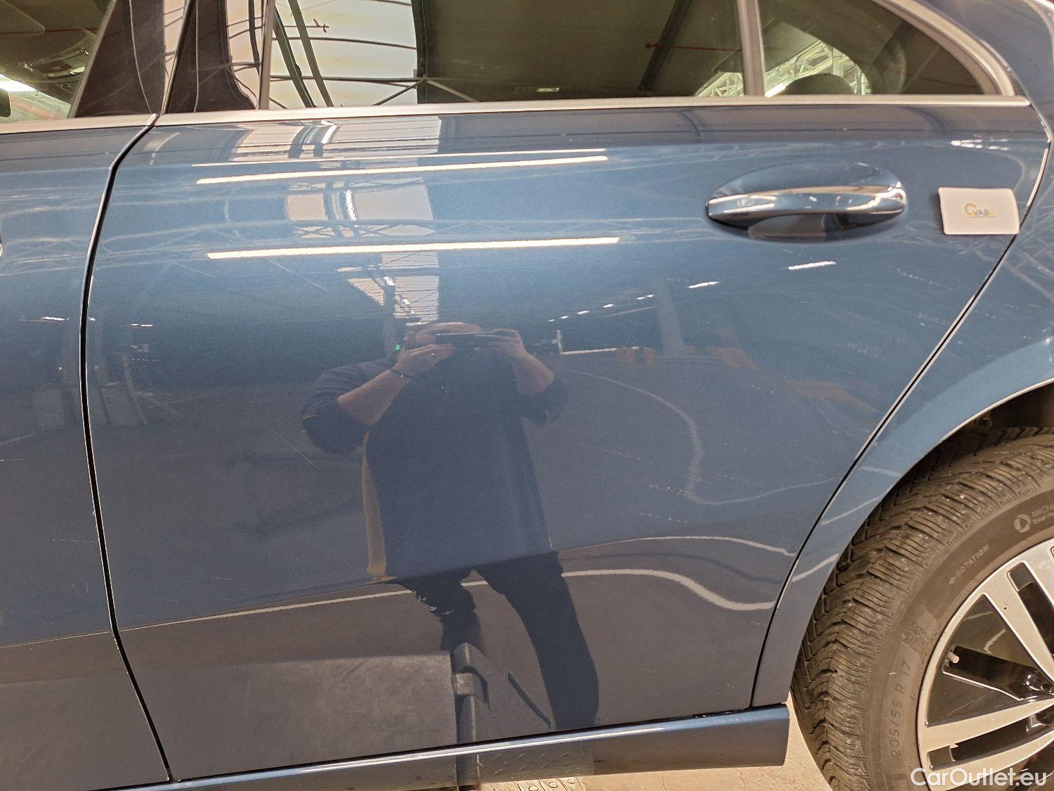  Mercedes  A-Klasse Mercedes, A-Class Berline '18, Mercedes-Benz  Limousine A 180d Business S #18