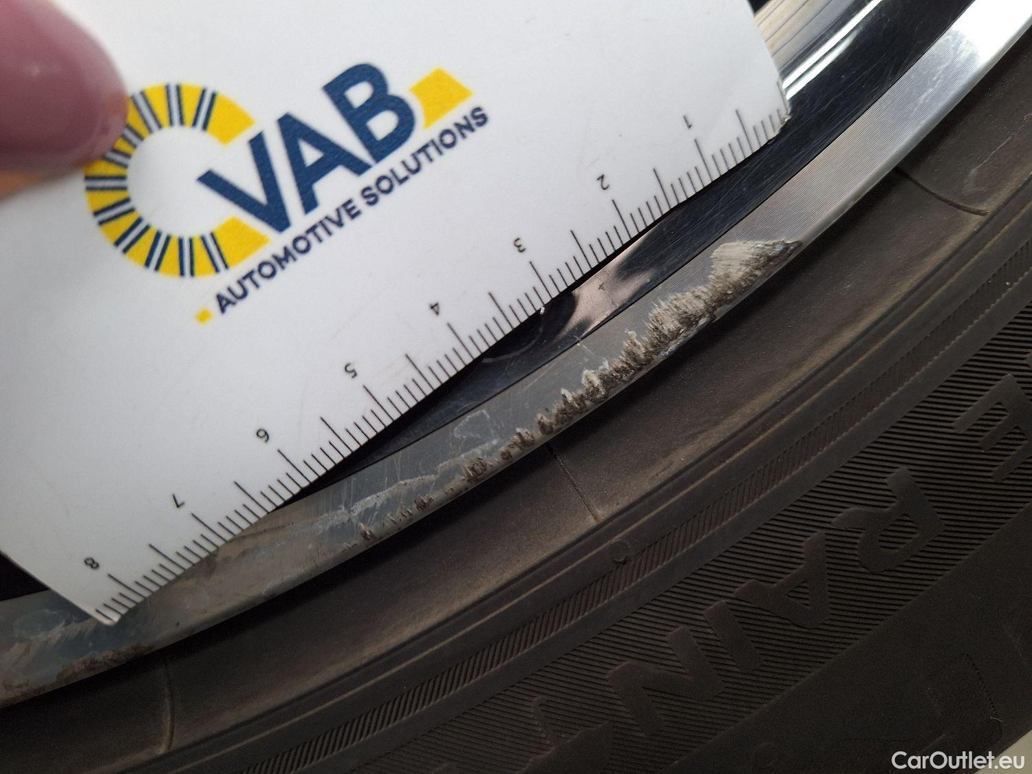  Peugeot  3008 Peugeot,  FL'20 PHEV, Peugeot  Hybrid 225 e-Auto8 GT 5d #25