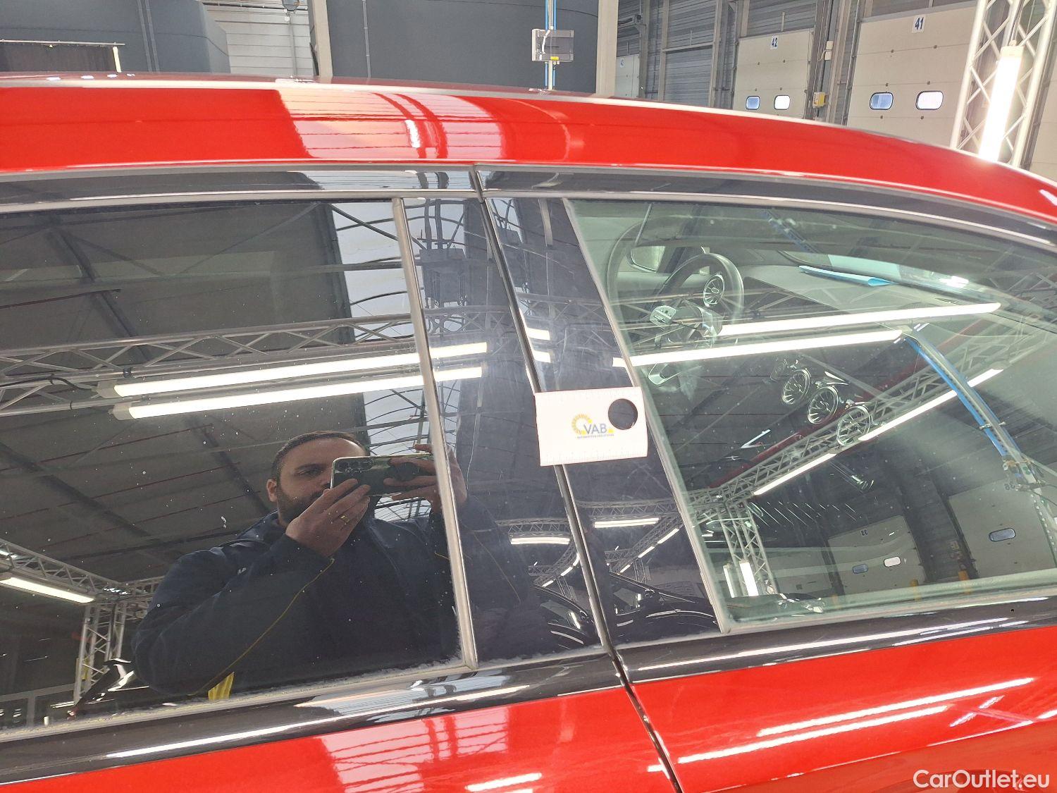  Mercedes  A-Klasse Mercedes, A-Class '18 PHEV, Mercedes-Benz  A 250 e 5d #1