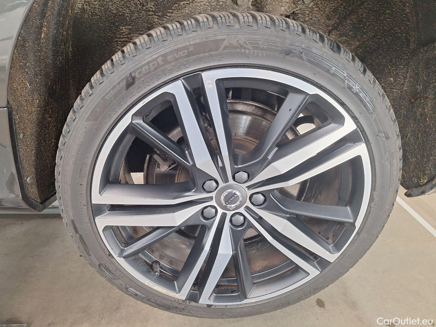  Volvo  V60 Volvo,  '18, Volvo  T6 Recharge 4x4 Geartronic R-Design 5d #43