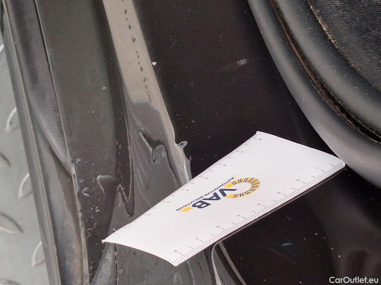  Volvo  V60 Volvo,  '18, Volvo  T6 Recharge 4x4 Geartronic R-Design 5d #29