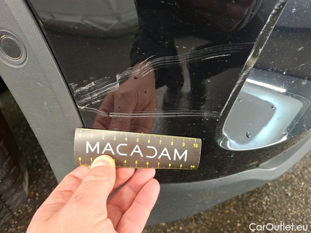  Volkswagen  Tiguan VOLKSWAGEN  / 2023 / 5P / SUV 2.0 TDI 150 DSG7 LIFE PLUS #2