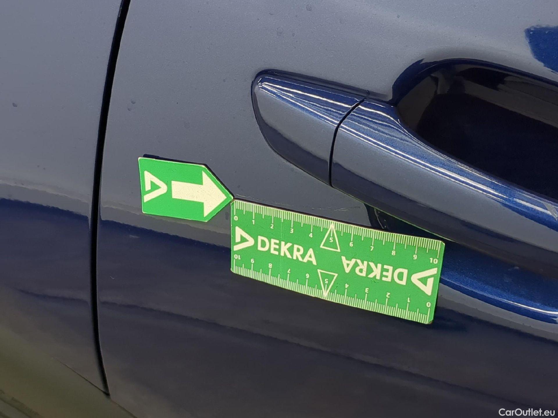  Opel  Crossland  X Business Elegance 1.2 Turbo 130CV BVA6 E6d #19