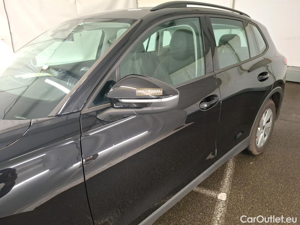  Volkswagen  Tiguan VOLKSWAGEN  / 2023 / 5P / SUV 2.0 TDI 150 DSG7 LIFE PLUS #7