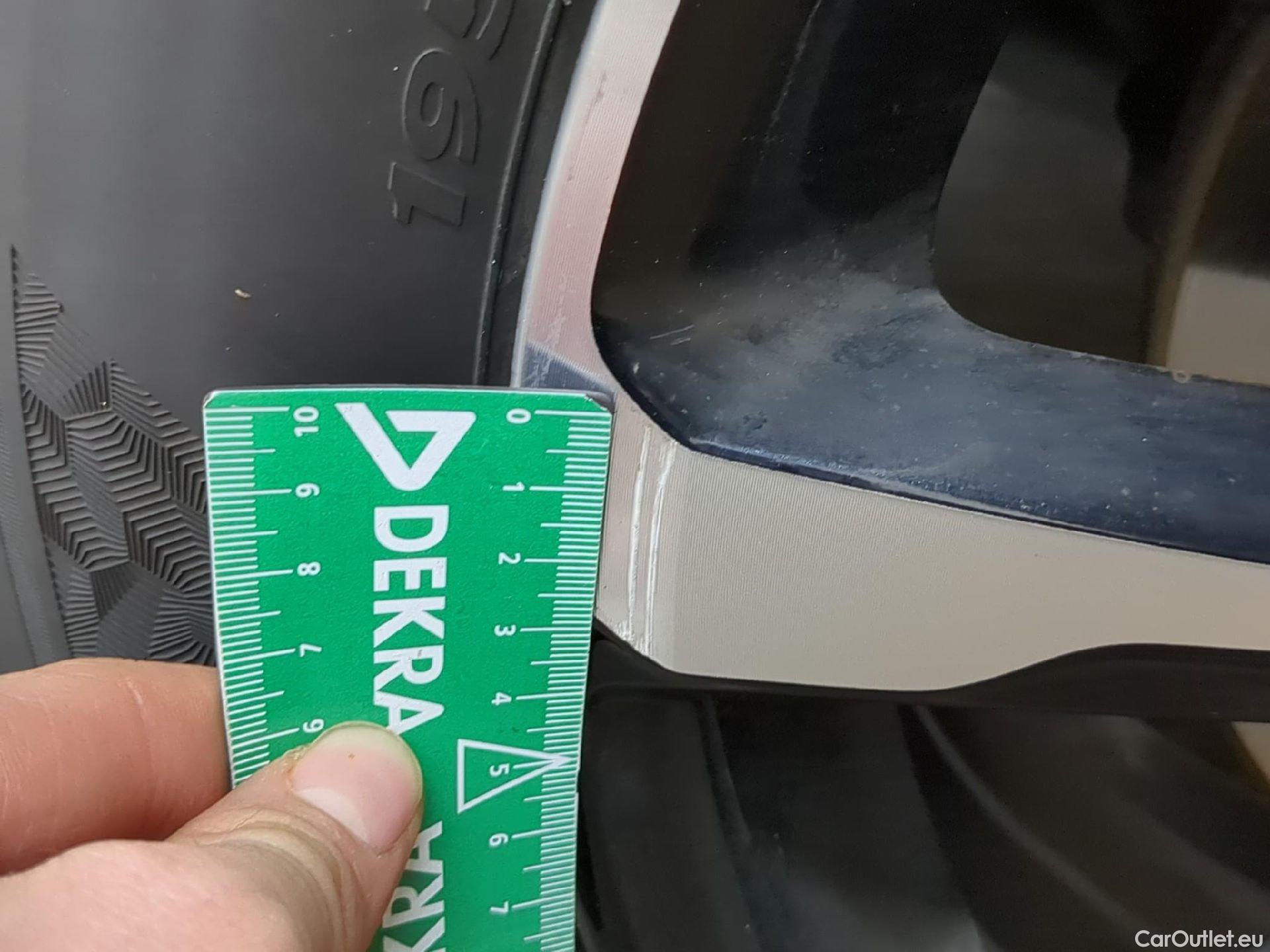  Opel  Crossland  X Business Elegance 1.2 Turbo 130CV BVA6 E6d #8