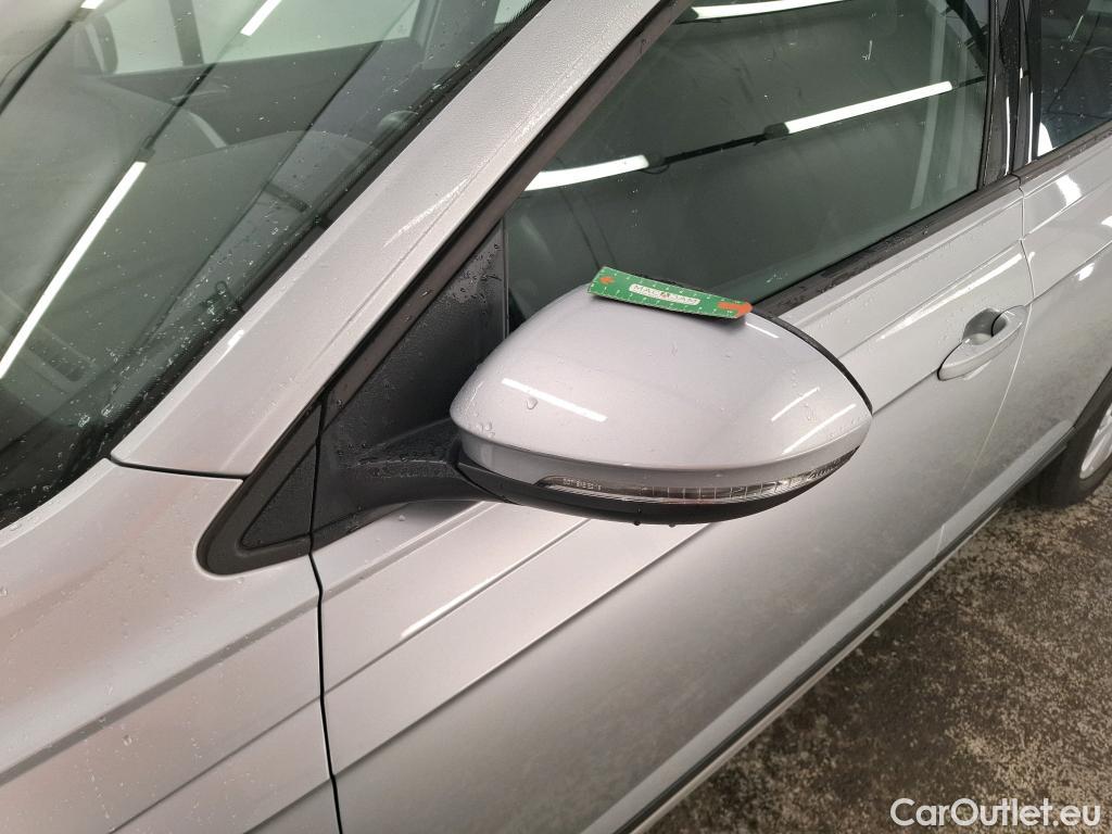  Volkswagen  Taigo VOLKSWAGEN  / 2021 / 5P / SUV 1.0 TSI 110 DSG Life #10