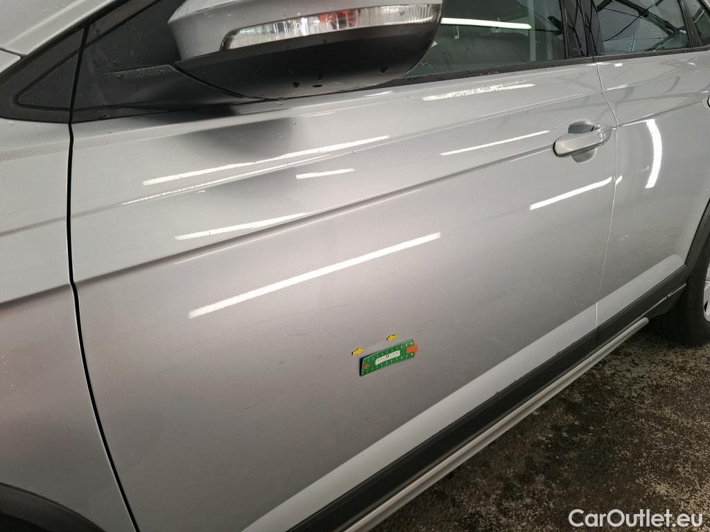  Volkswagen  Taigo VOLKSWAGEN  / 2021 / 5P / SUV 1.0 TSI 110 DSG Life #1