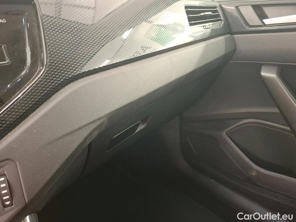  Volkswagen  Taigo VOLKSWAGEN  / 2021 / 5P / SUV 1.0 TSI 110 DSG Life #14