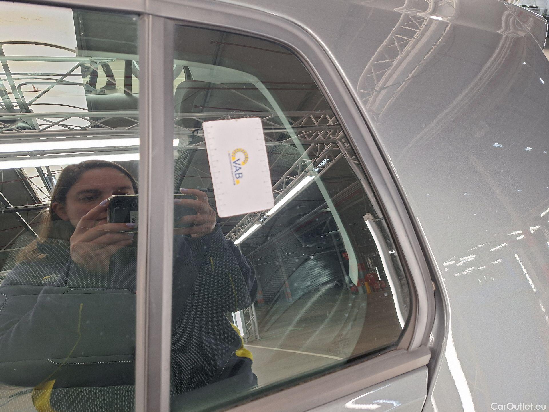  Volkswagen  Golf  VW, VII FL'16, Volkswagen VII 1.6 TDi Trendline 5d #41