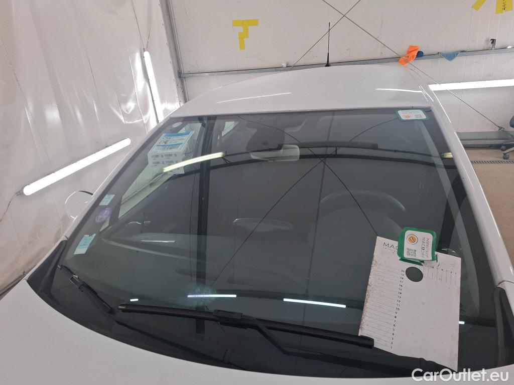  Renault  Clio  IV Business 0.9 TCe 90CV BVM5 E6 #26