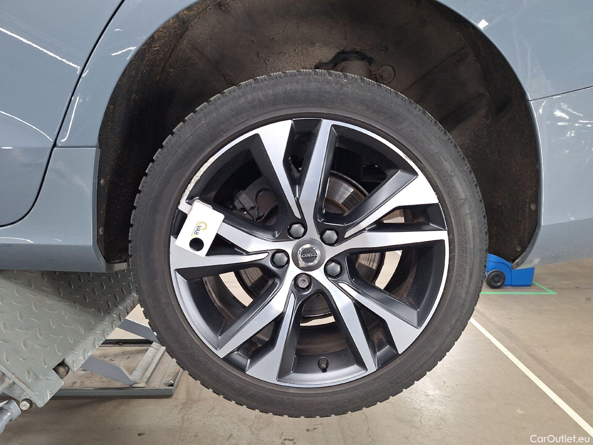  Volvo  V60 Volvo,  '18, Volvo  B4 D R-Design Aut. 5d #10