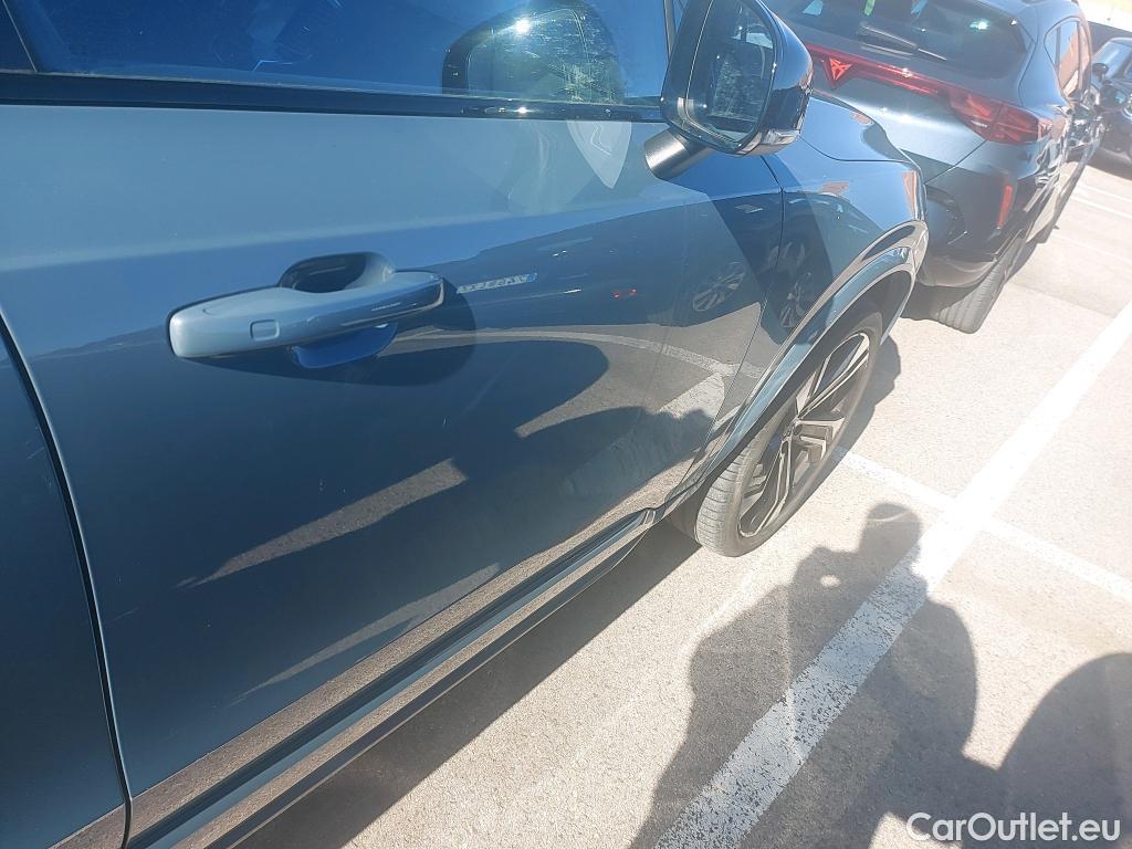  Volvo  XC90 VOLVO  / 2019 / 5P / todoterreno 2.0 T8 AWD Recharge R-Design Auto #24