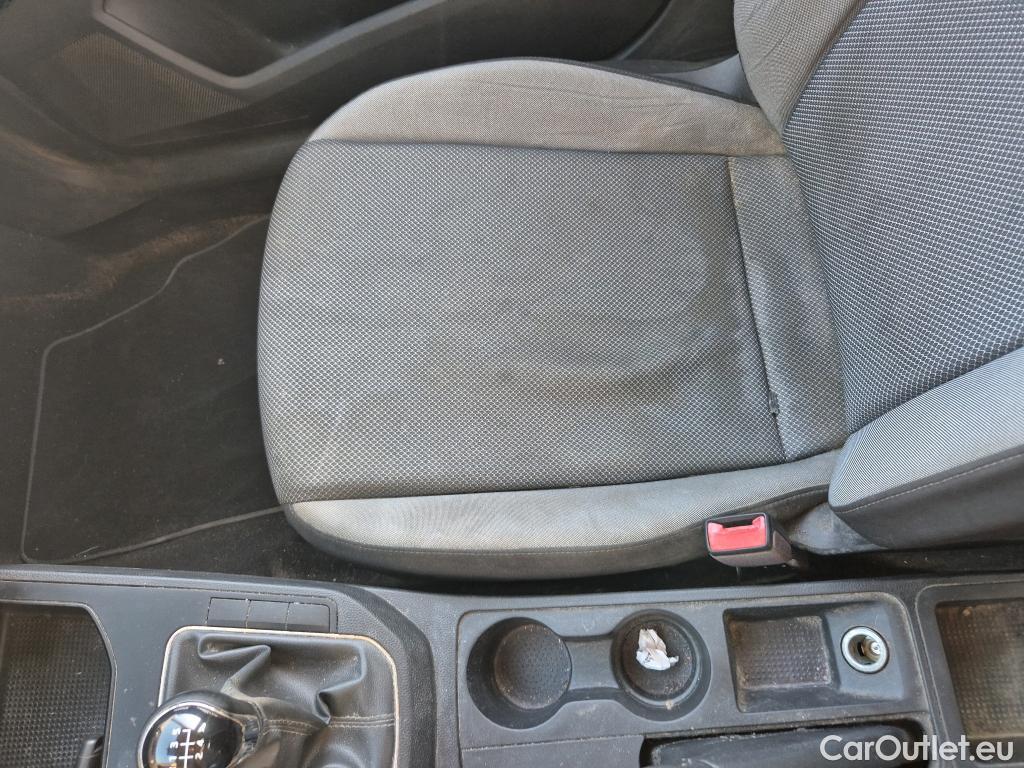  Seat  Ibiza SEAT NUEVO  5p 5G berlina con portó 1.0 EcoTSI 70kW (95CV) Style #27