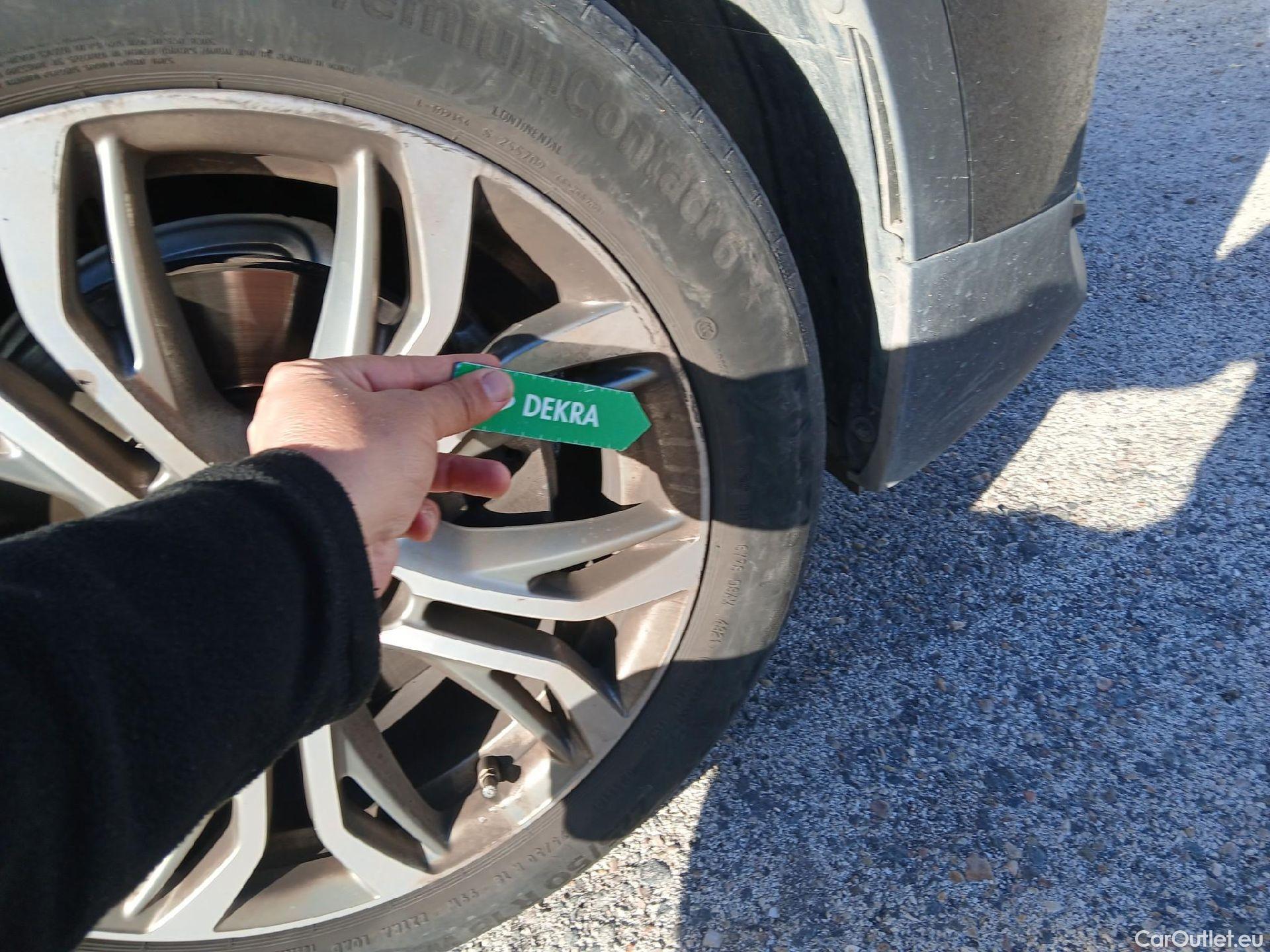  Bmw  X2 BMW  sDrive18i (CX3) #4