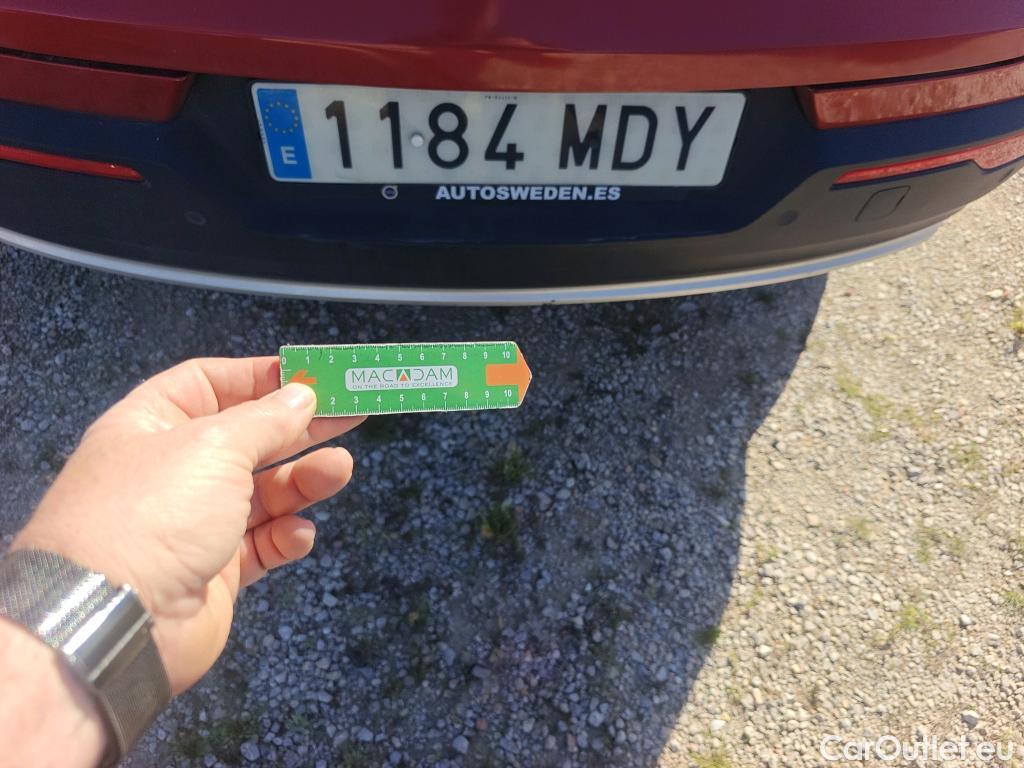  Volvo  XC 40 VOLVO XC40 / 2021 / 5P / todoterreno 1.5 T4 Recharge PHEV Core Auto #6