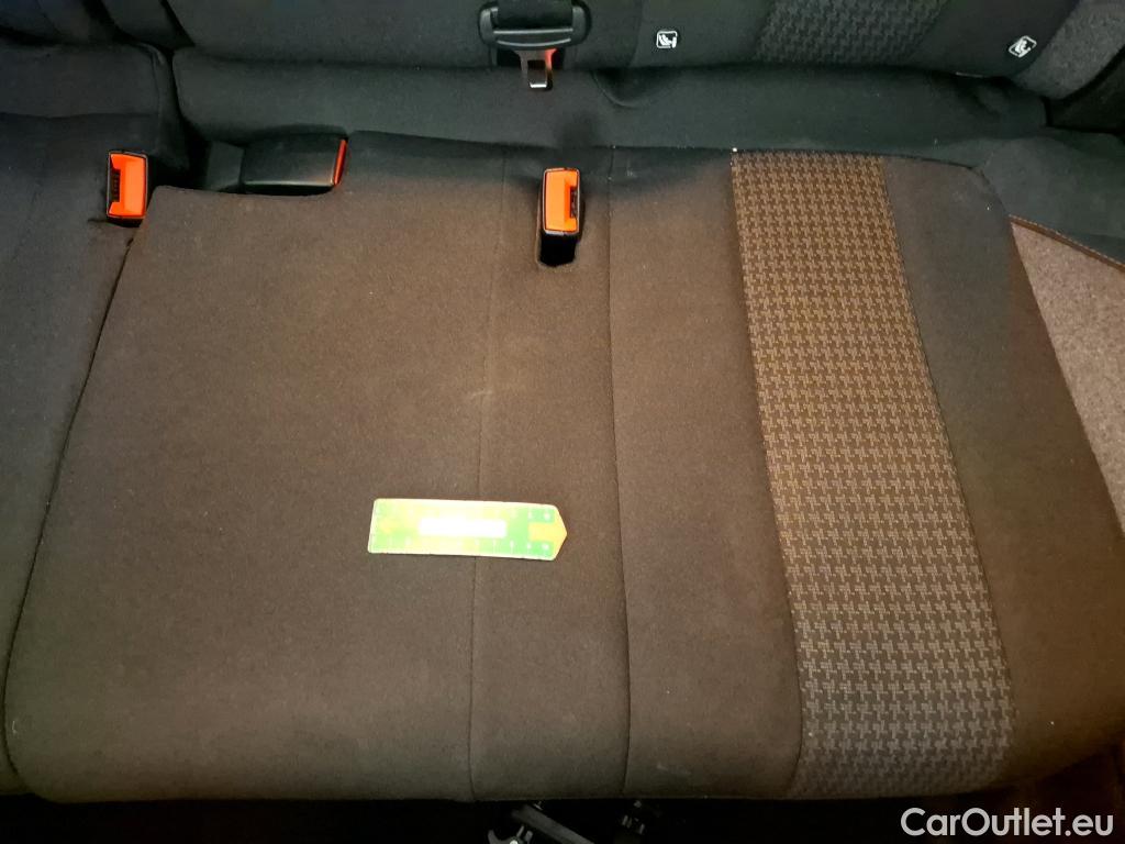  Peugeot  3008  Active Business 1.5 HDi 130CV BVA8 E6d #25