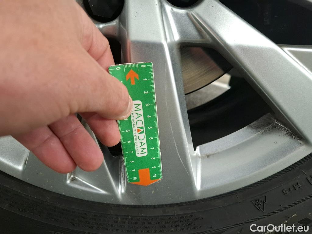  Peugeot  3008  Active Business 1.5 HDi 130CV BVA8 E6d #27