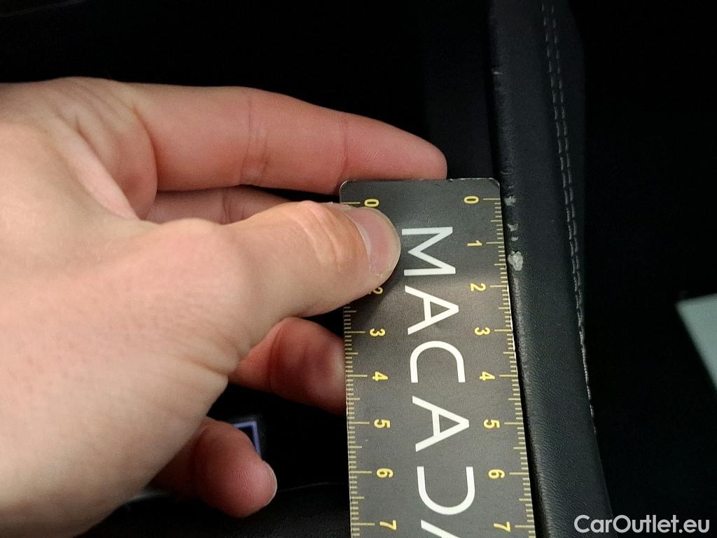  Peugeot  308  Allure Pack 1.5 HDi 130CV BVM6 E6d #30