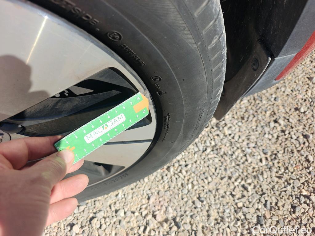  Volvo  XC 40 VOLVO XC40 / 2021 / 5P / todoterreno 1.5 T4 Recharge PHEV Core Auto #36