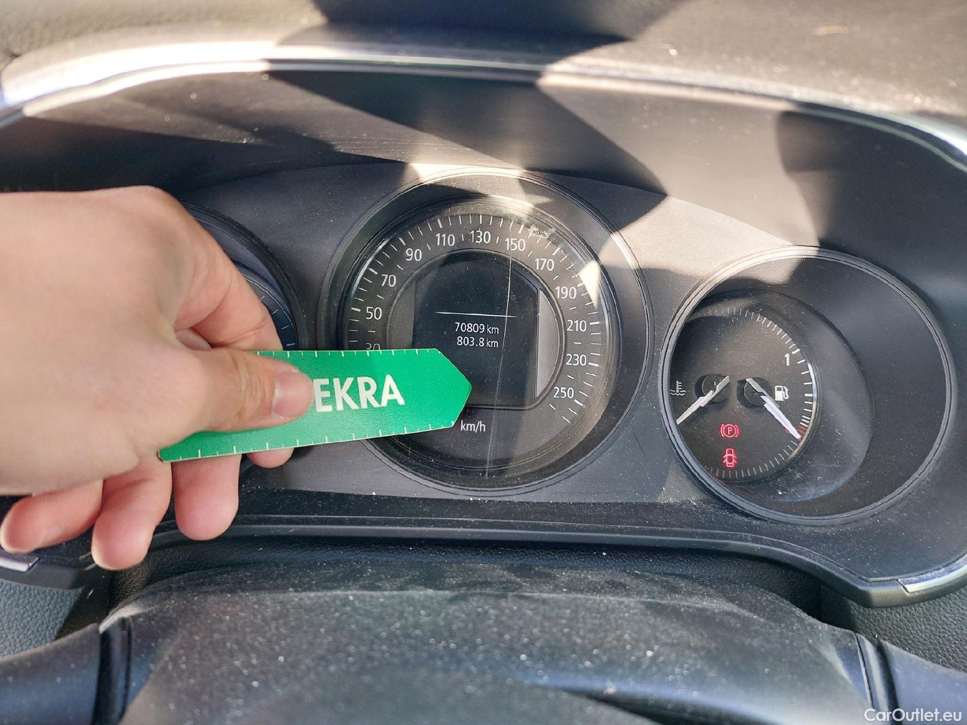  Renault  Megane RENAULT Mégane / 2015 / 5P / berlina con portón Life Blue dCi 70kW (95CV) #19