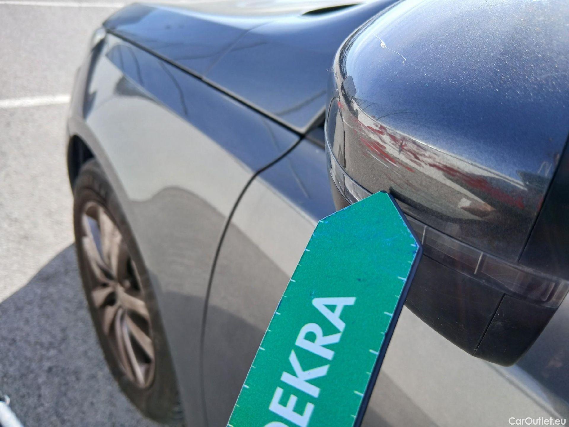  Peugeot  308 PEUGEOT  / 2017 / 5P / berlina con portón 5p Active Pack PureTech 110 S&S #12